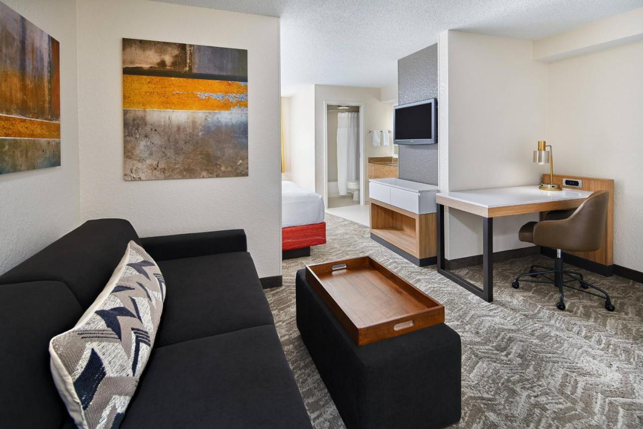 Hotel Springhill Hobby Airport
