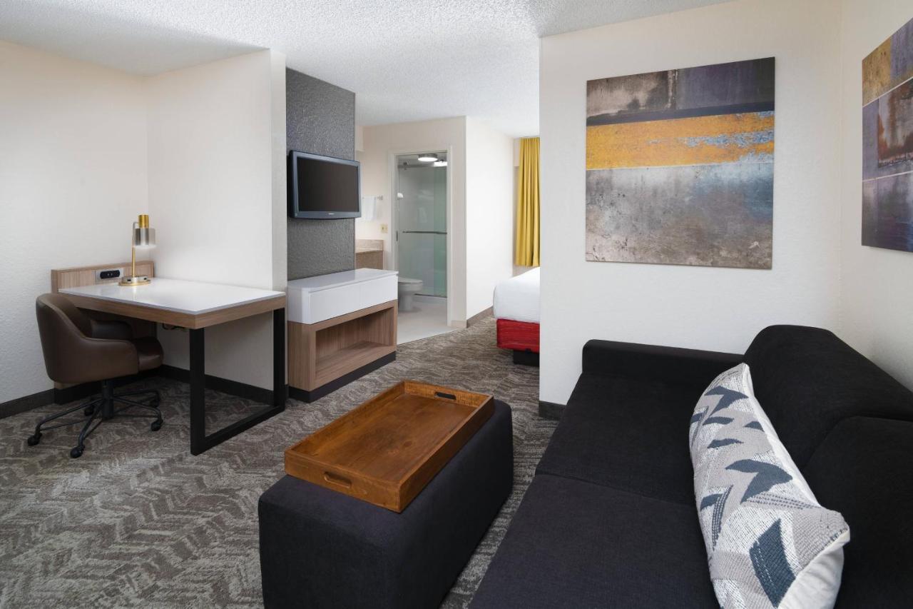 Springhill Hobby Airport Hotel