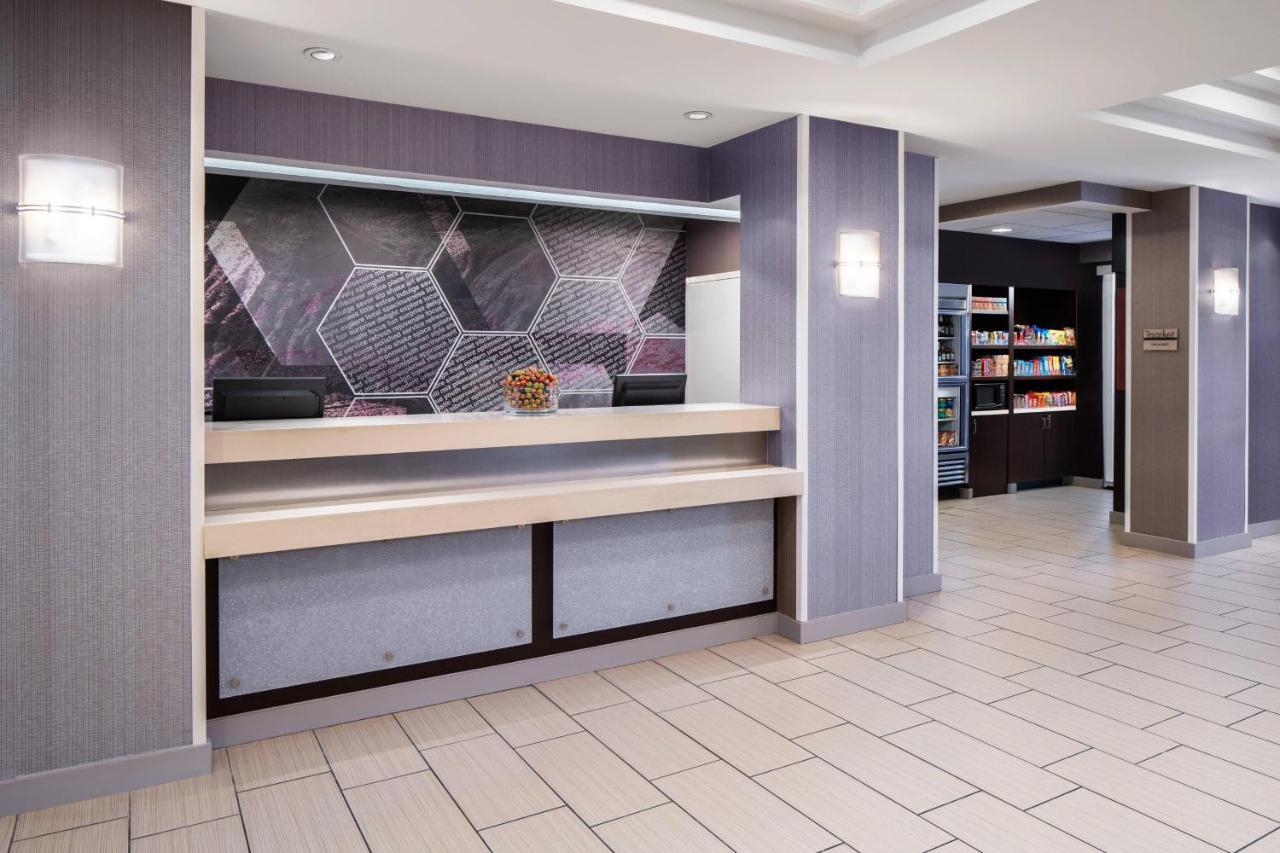 Springhill Hobby Airport