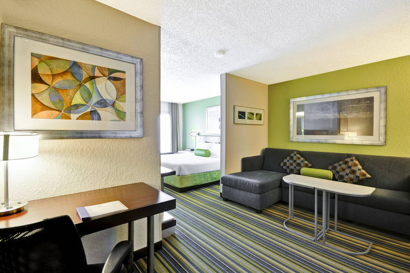 Hotel Springhill Hobby Airport 3*