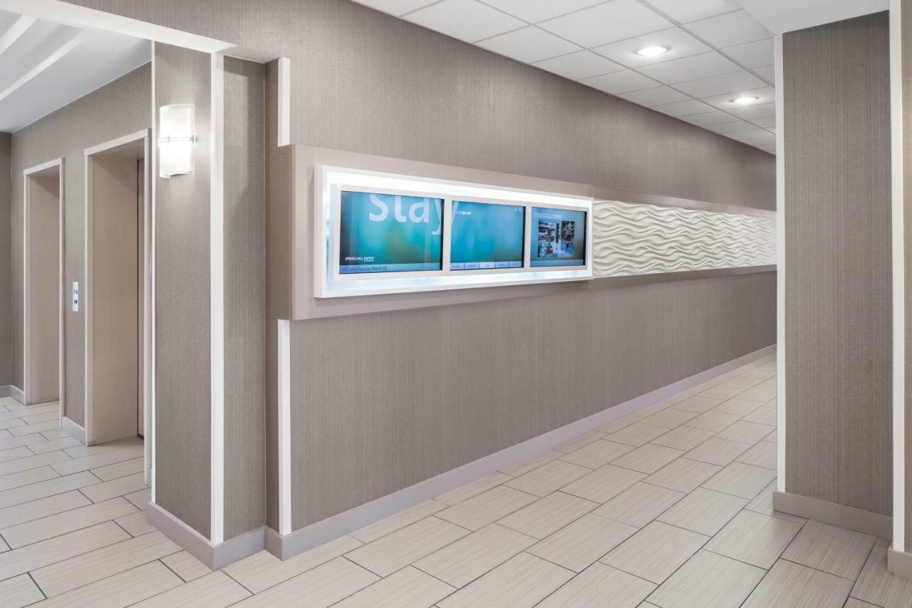 Hotel Springhill Hobby Airport 3*